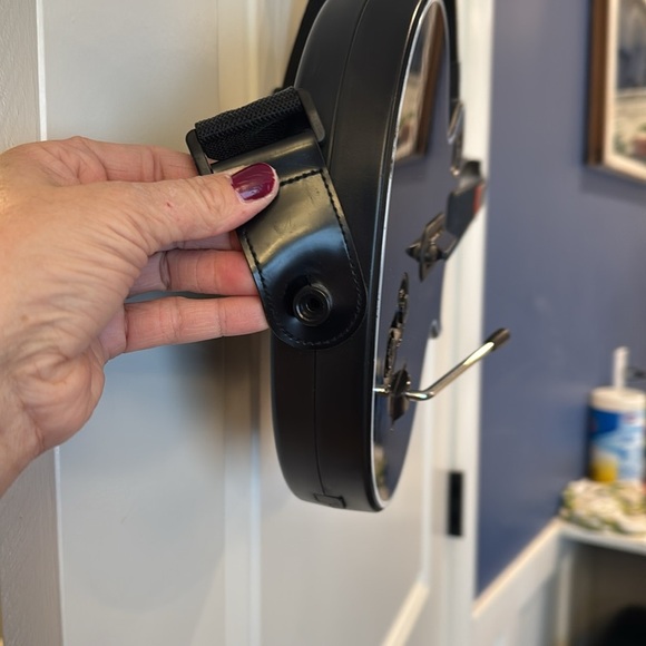 Guitar Hero play station controller removable cover - Picture 7 of 11